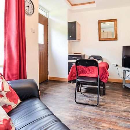 Awesome Home In Saint-Sever-Calvados With Kitchen Exteriör bild